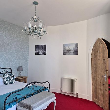 The Old Convent Holiday Apartments Fort Augustus Esterno foto