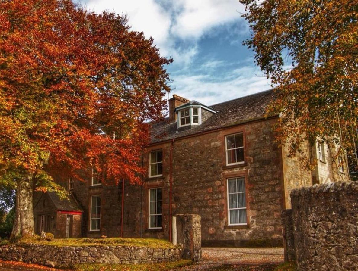 The Old Convent Holiday Apartments Fort Augustus Esterno foto
