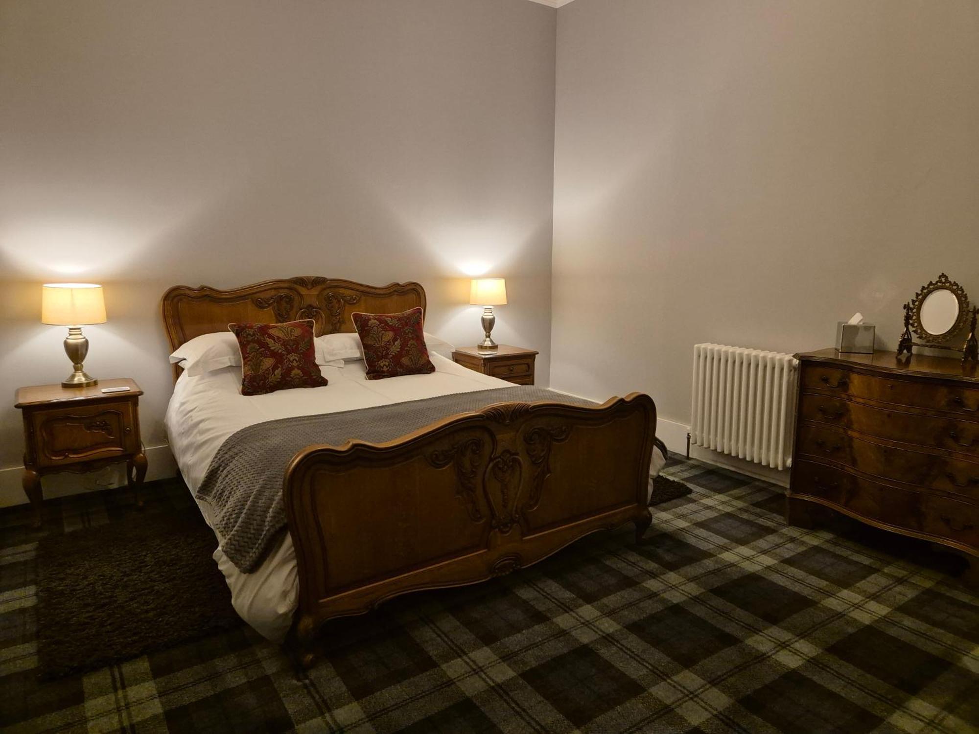 The Old Convent Holiday Apartments Fort Augustus Esterno foto