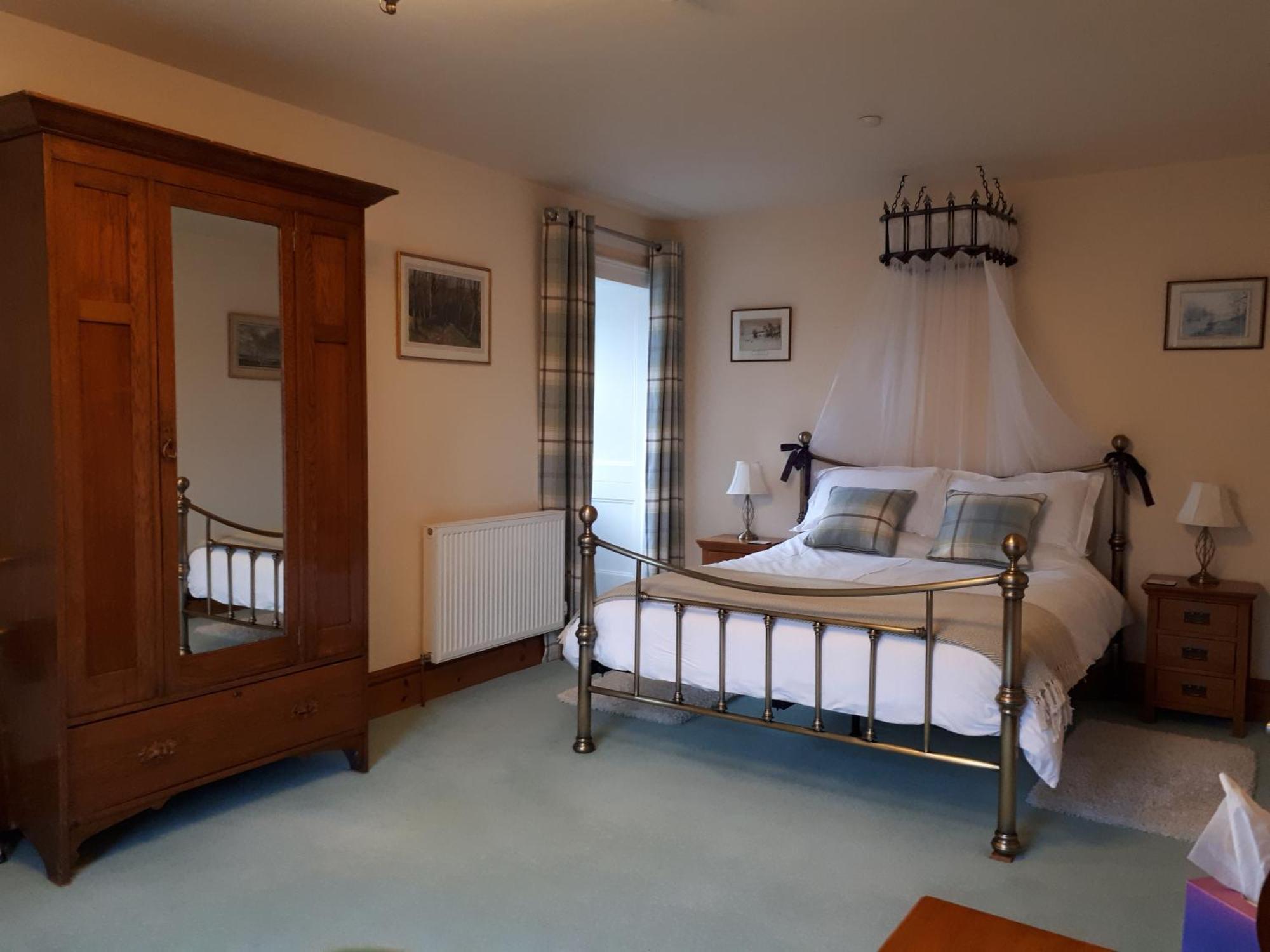 The Old Convent Holiday Apartments Fort Augustus Esterno foto