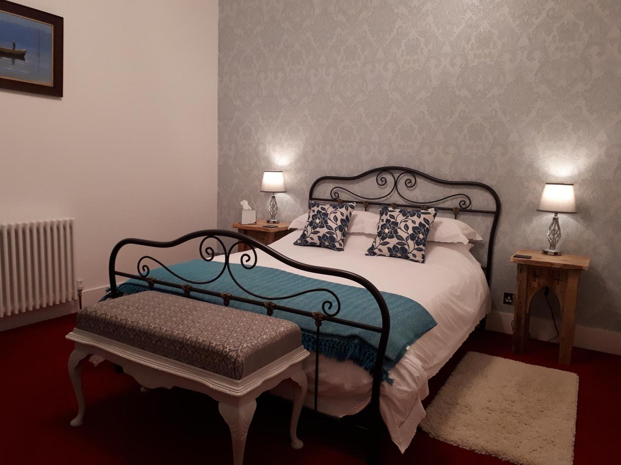The Old Convent Holiday Apartments Fort Augustus Esterno foto