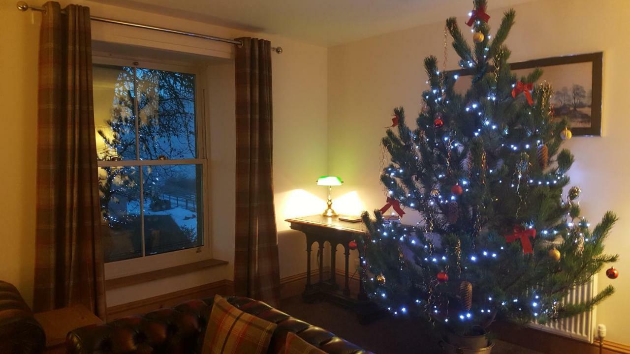 The Old Convent Holiday Apartments Fort Augustus Esterno foto