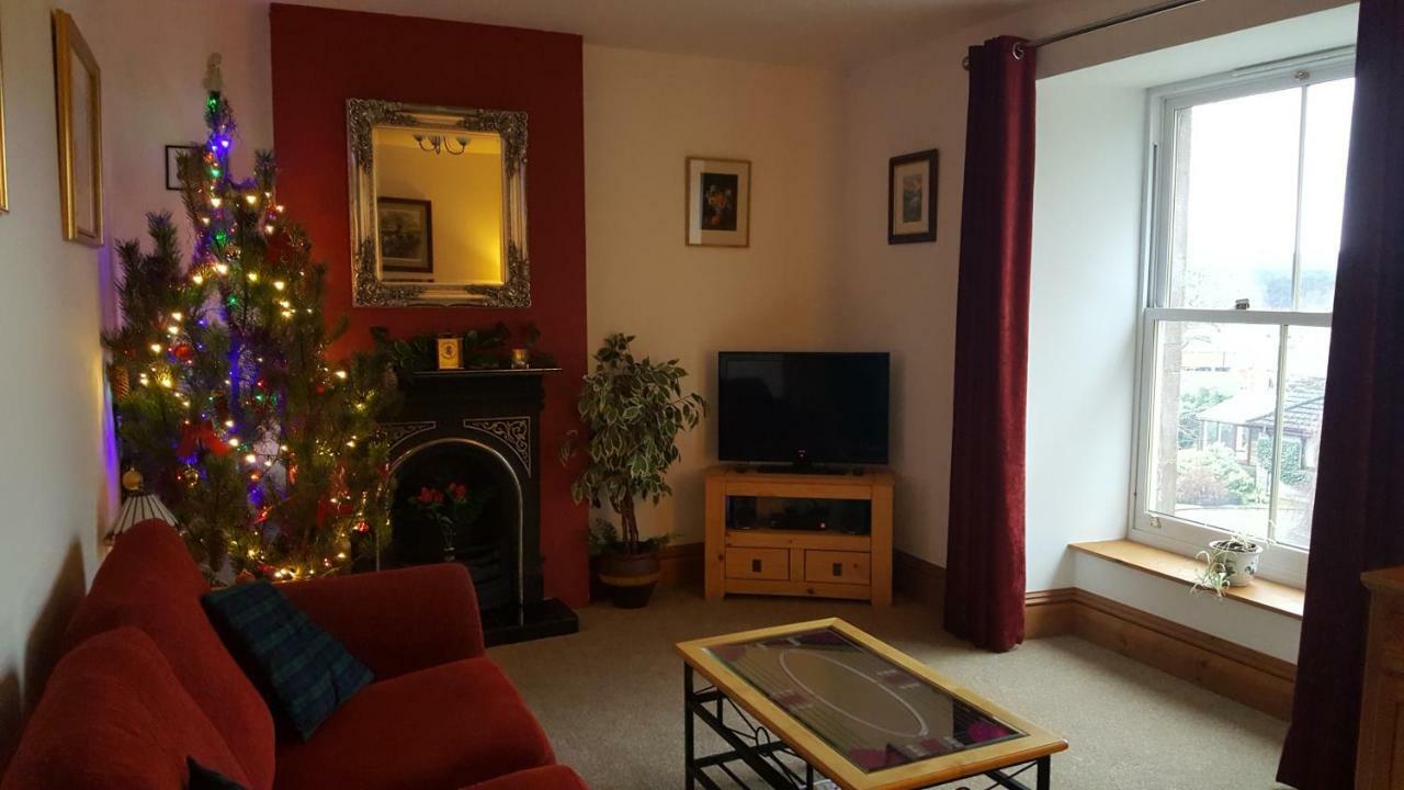 The Old Convent Holiday Apartments Fort Augustus Esterno foto